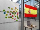Mur de post-it pour y noter son mot préféré en espagnol